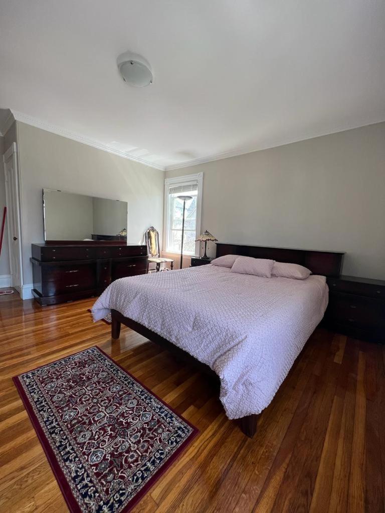Private Room In A Grand House Boston Esterno foto